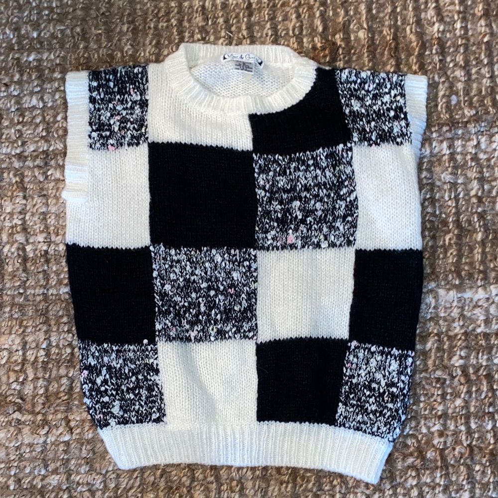 Chic Patchwork Crew Neck Sweater - image 7